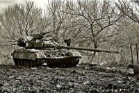 Танковый бой в Донецком аэропорту, огонь корректируется из развалин терминала