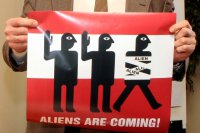 Латвия и Эстония ждут, пока неграждане "вымрут" сами