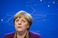 Меркель раздражают звонки об отзыве санкций