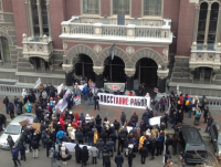 Под Нацбанком украины митинг тех кто взял кредиты в долларах