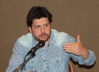 Соратник Навального «засветился» с профессиональным организатором революций