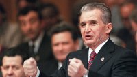 Румыния: Спустя 25 лет после расстрела Чаушеску сравнивают с Христом