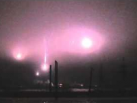 Вот такое вот перемирие! Украинские оккупанты ночью опять жгли Донецк фосфором