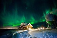 Жители городов России в Заполярье наблюдают северное сияние