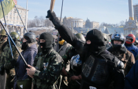 Националист Ярош угрожает Порошенко и Яценюку, что весной их "подвесят"