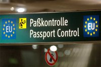 Евросоюз аннулирует шенгены украинцам