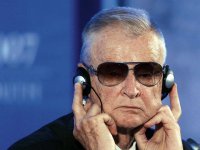 Следует дать понять, что у нас нет планов включения Украины в НАТО - Бжезинский