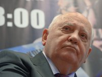 Горбачев назвал "чушью" идею признать аннексию ГДР со стороны ФРГ