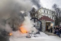 Порошенко превращается в Януковича: партия войны сливает президента