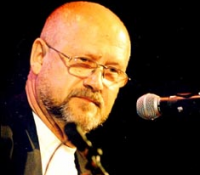 «Жить надоело с зубами»: крымский бард ответил Макаревичу на песню о полуострове