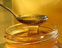 сБ/У задержала пожилого луганчанина, «угостившего» военных мёдом с бомбой внутри