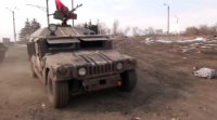 В Дебальцево ополченцы захватили американский бронеавтомобиль Humvee