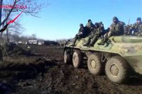 Ополченцы показали трофеи из Дебальцево