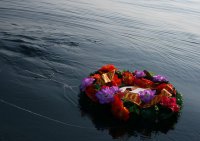 От Владивостока до Севастополя: россияне в День защитника Отечества почтили память героев