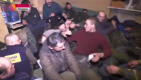 Камеры ополченцев забиты пленными солдатами ВСУ под завязку