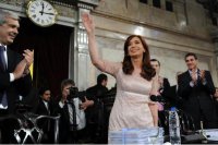 Сотни тысяч человек собрались на акцию в поддержку президента Аргентины Кристины Киршнер