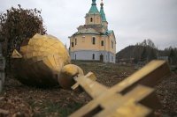 «Правый сектор» отбирает храмы у УПЦ Московского патриархата