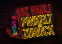 Немцы научили стены пачкать мочащихся на них людей