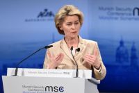 Глава Минобороны ФРГ: Евросоюз нуждается в собственной армии