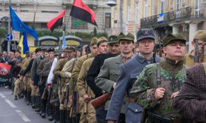 Над Львовом поднят бандеровский флаг