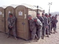 Американский спецназ штурмом освободил биотуалет