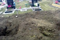 Вандалы вскрывают могилы ветеранов: ищут ордена