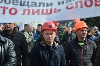 Олигархи объединились против министра Порошенко: грядут досрочные выборы