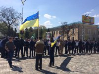 В центре Харькове на митинге КПУ начались стычки с укроскакунами