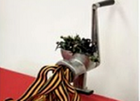 Еще никогда искусство не было так далеко от народа