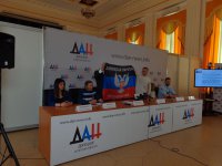 Знамя ДНР над Эльбрусом