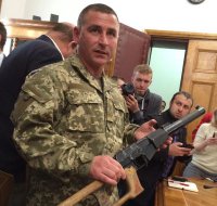 Винторез в кустах