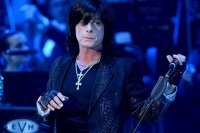 Второй раз в Крыму: вокалист Deep Purple санкций не боится