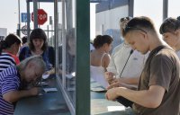 Число желающих эмигрировать из Украины в ЕС приближается к показателям Сирии и Сомали