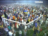 Футбольные фанаты устроили беспорядки после финала Кубка Украины