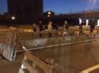 В Киеве возводят баррикады и перекрыта трасса на аэропорт