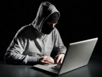 Хакеры продолжают контролировать компьютеры Бундестага