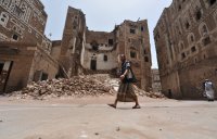 Глава ЮНЕСКО осудила разрушения исторической застройки в столице Йемена