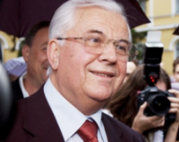 Кравчук боится, что референдум по Конституции развалит Украину