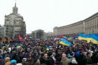 Митинг в Киеве и горящие покрышки во Львове