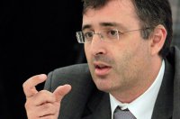 Курьер доставил угрозу о новых санкциях