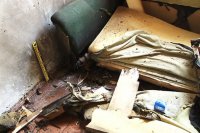 На Украине мужчина подорвал гранатой диван во время застолья, доказывая, что она настоящая