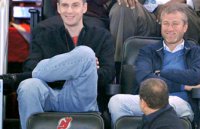 Кризис. Олигархи жиреют