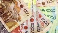 Казахстан отменил валютный коридор
