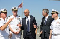 Вице-адмирал ВМС США диктует свои правила в Черном море