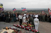 Захарченко: ДНР с честью подняла знамя героев, освободивших Донбасс в 1943 году