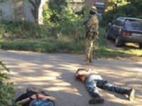 СБУ: В Славянске на взятке в 30 тыс. гривен задержаны четыре милиционера и их сообщник.