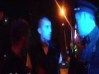 "Я полковник в отставке. Я пью, бл###, и шо хочу роблю. Вон на##й отсюда, щоб я тебе, с#ка, бл##ь, не бачив", - пьяная компания попыталась спровоцировать конфликт с полицией.