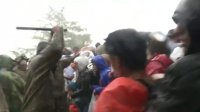 Зверское избиение беженцев на границе Греции и Македонии попало на видео