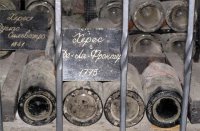 Украина грозит привлечь Путина и Берлускони за выпитый коллекционный херес