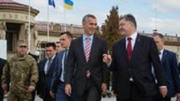 Порошенко встретился с генсеком НАТО во Львове